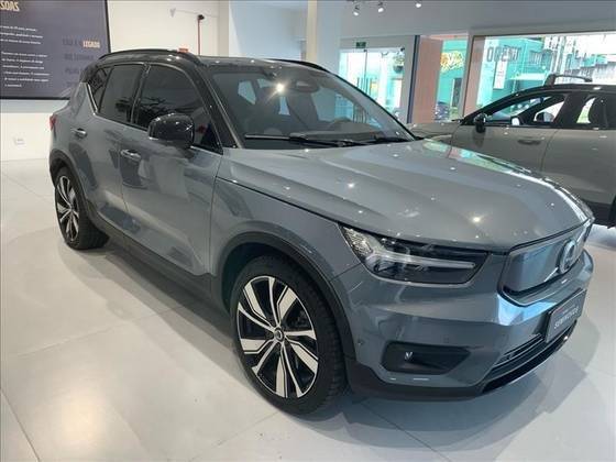 VOLVO XC40 2022