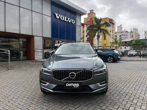VOLVO XC60 2021