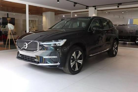 VOLVO XC60 2024