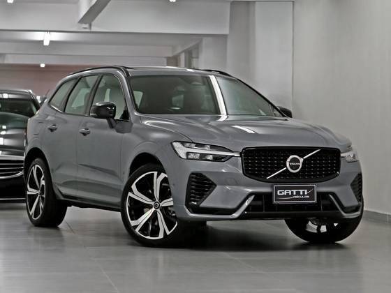 VOLVO XC60 2022