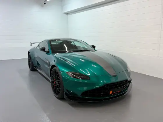 ASTON MARTIN VANTAGE 2023