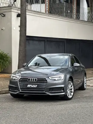 AUDI A4 2019