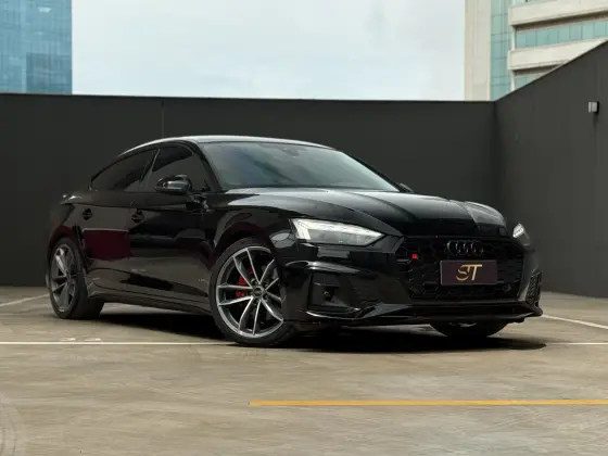 AUDI A5 2022