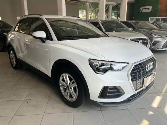 AUDI Q3 2021
