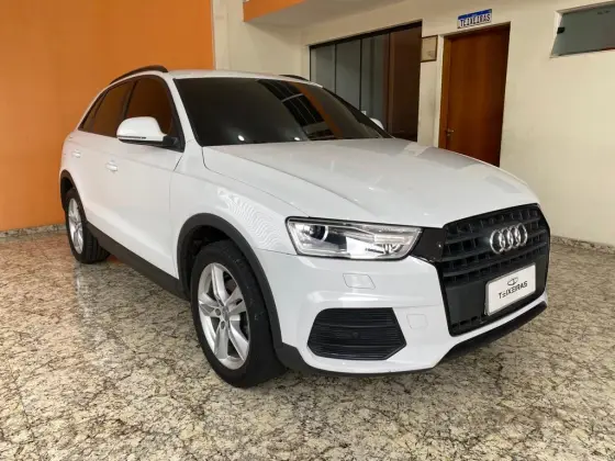 AUDI Q3 2017
