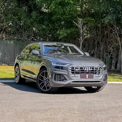 AUDI Q8 2019