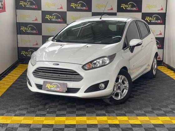 FORD FIESTA 2015