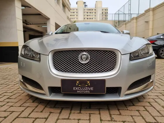 JAGUAR XF 2012