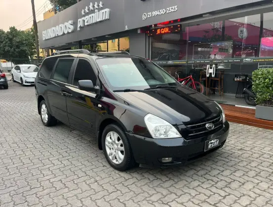 KIA CARNIVAL 2009
