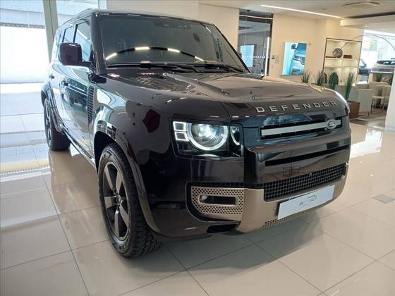 LAND ROVER DEFENDER 2024