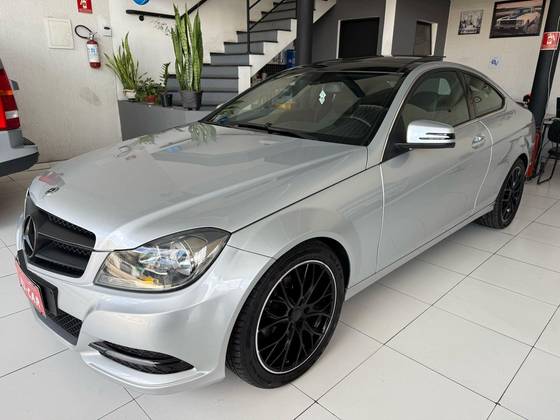 MERCEDES-BENZ C 180 2012