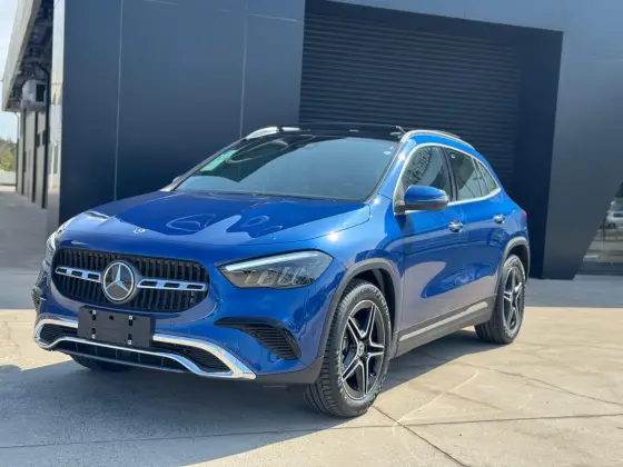 MERCEDES-BENZ GLA 200 2025
