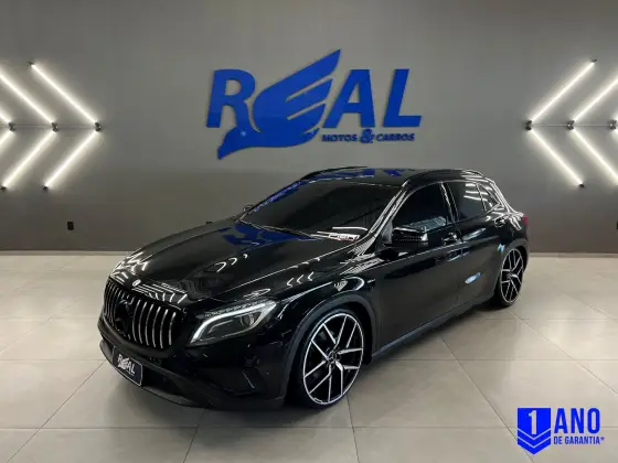 MERCEDES-BENZ GLA 200 2016