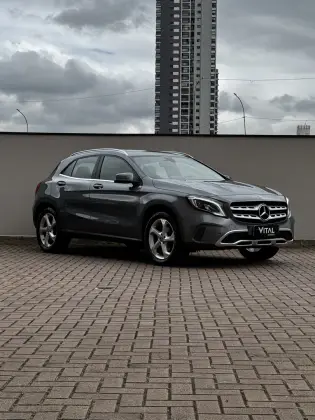 MERCEDES-BENZ GLA 200 2018