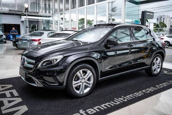 MERCEDES-BENZ GLA 250 2016