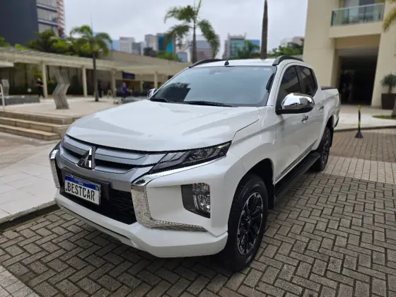 MITSUBISHI L200 TRITON 2024