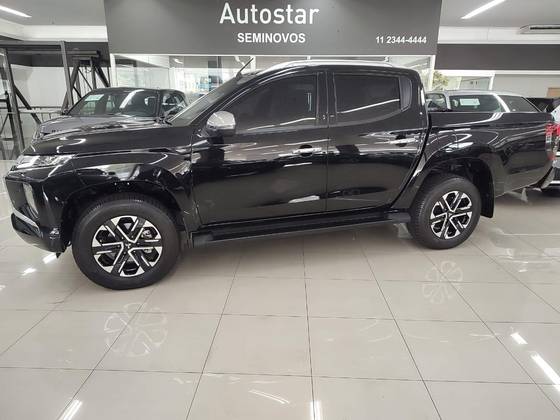 MITSUBISHI L200 TRITON 2025
