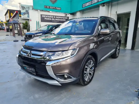 MITSUBISHI OUTLANDER 2016