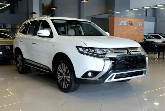 MITSUBISHI OUTLANDER 2021