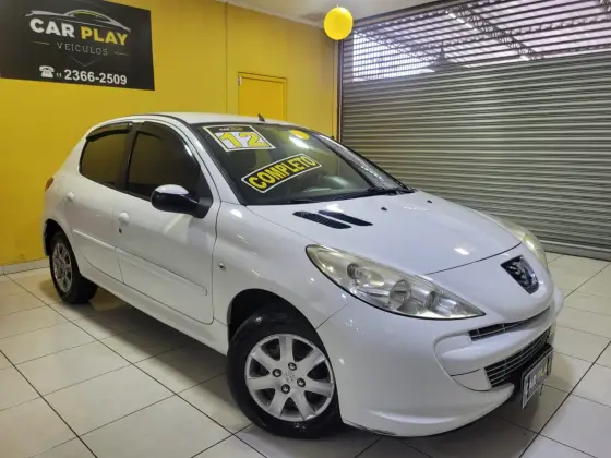 PEUGEOT 207 2012