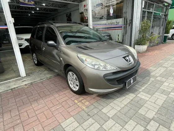 PEUGEOT 207 2009