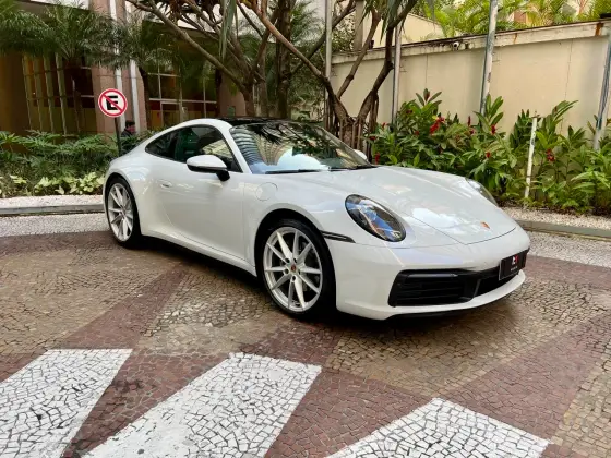 PORSCHE 911 2021