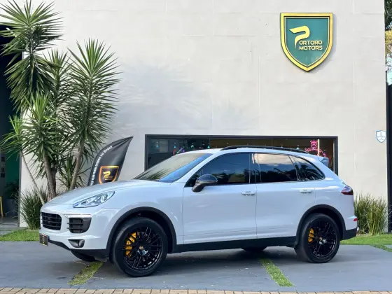 PORSCHE CAYENNE 2016