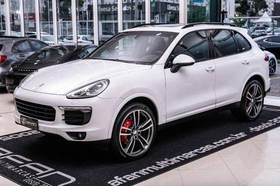 PORSCHE CAYENNE 2018