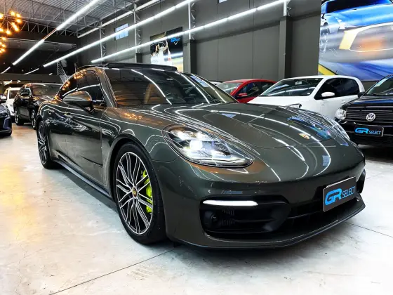 PORSCHE PANAMERA 2022