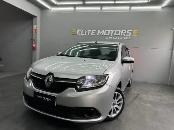 RENAULT SANDERO 2015