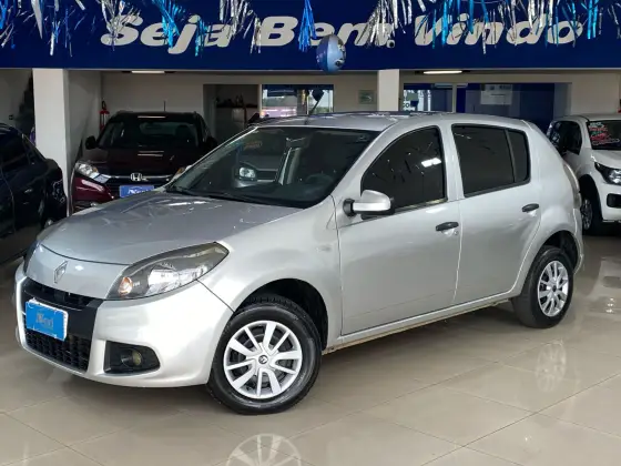 RENAULT SANDERO 2014