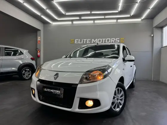 RENAULT SANDERO 2014