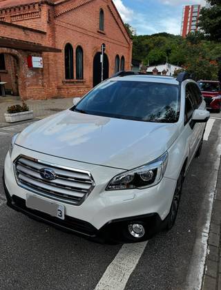 SUBARU OUTBACK 2017