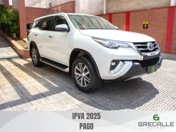 TOYOTA HILUX SW4 2020