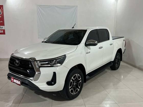 TOYOTA HILUX SW4 2021