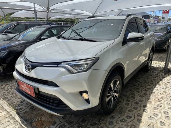 TOYOTA RAV4 2017