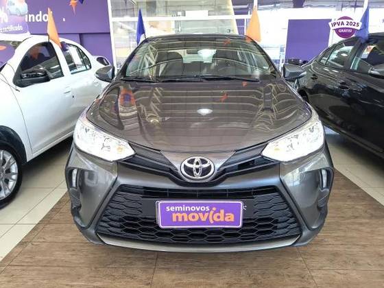 TOYOTA YARIS 2024