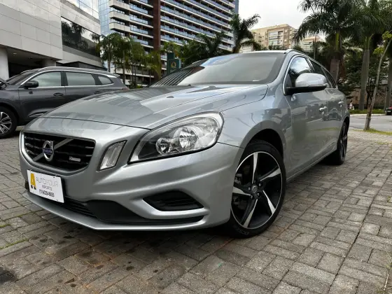 VOLVO V60 2013