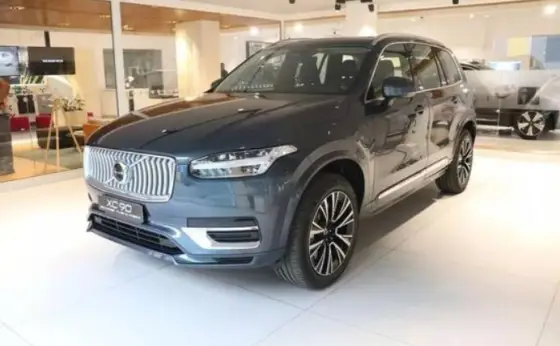 VOLVO XC90 2025