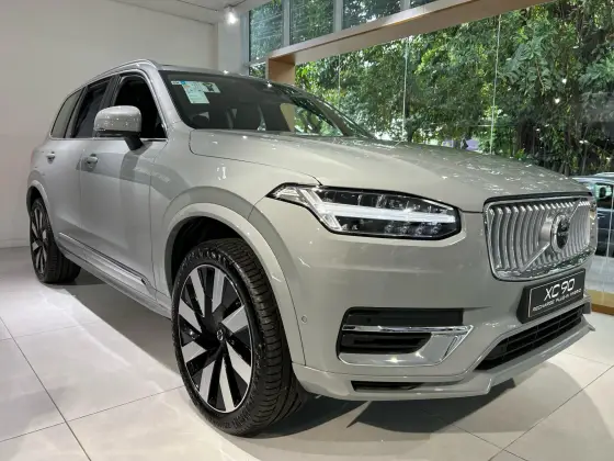 VOLVO XC90 2025