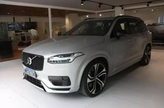 VOLVO XC90 2025