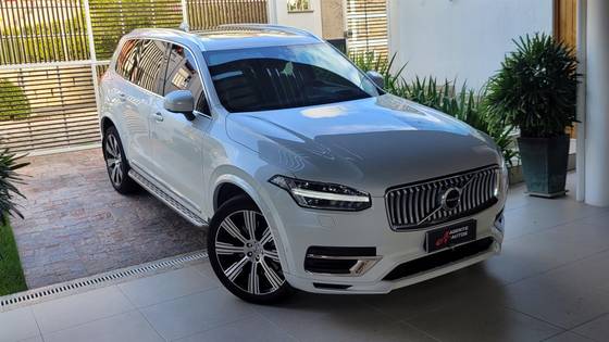 VOLVO XC90 2021