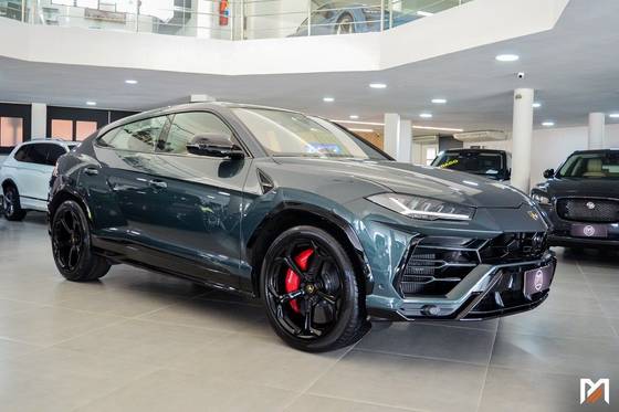 LAMBORGHINI URUS 2019