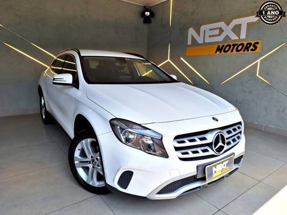 MERCEDES-BENZ GLA 200 2019