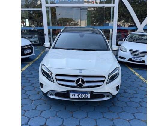 MERCEDES-BENZ GLA 250 2016