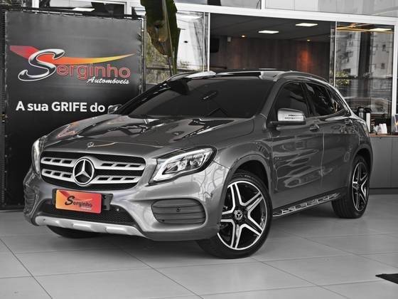 MERCEDES-BENZ GLA 250 2019