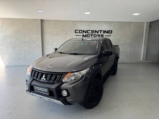 MITSUBISHI L200 TRITON 2020