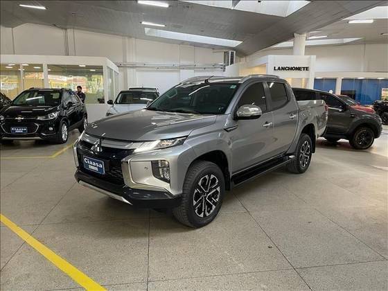 MITSUBISHI L200 TRITON 2025