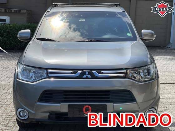 MITSUBISHI OUTLANDER 2014