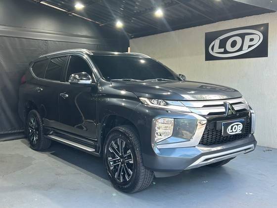 MITSUBISHI PAJERO SPORT 2024